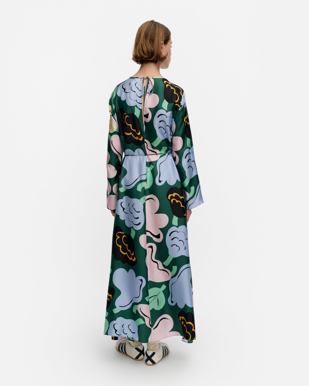 Kaunista Kukasta Kukkaan Silk dress