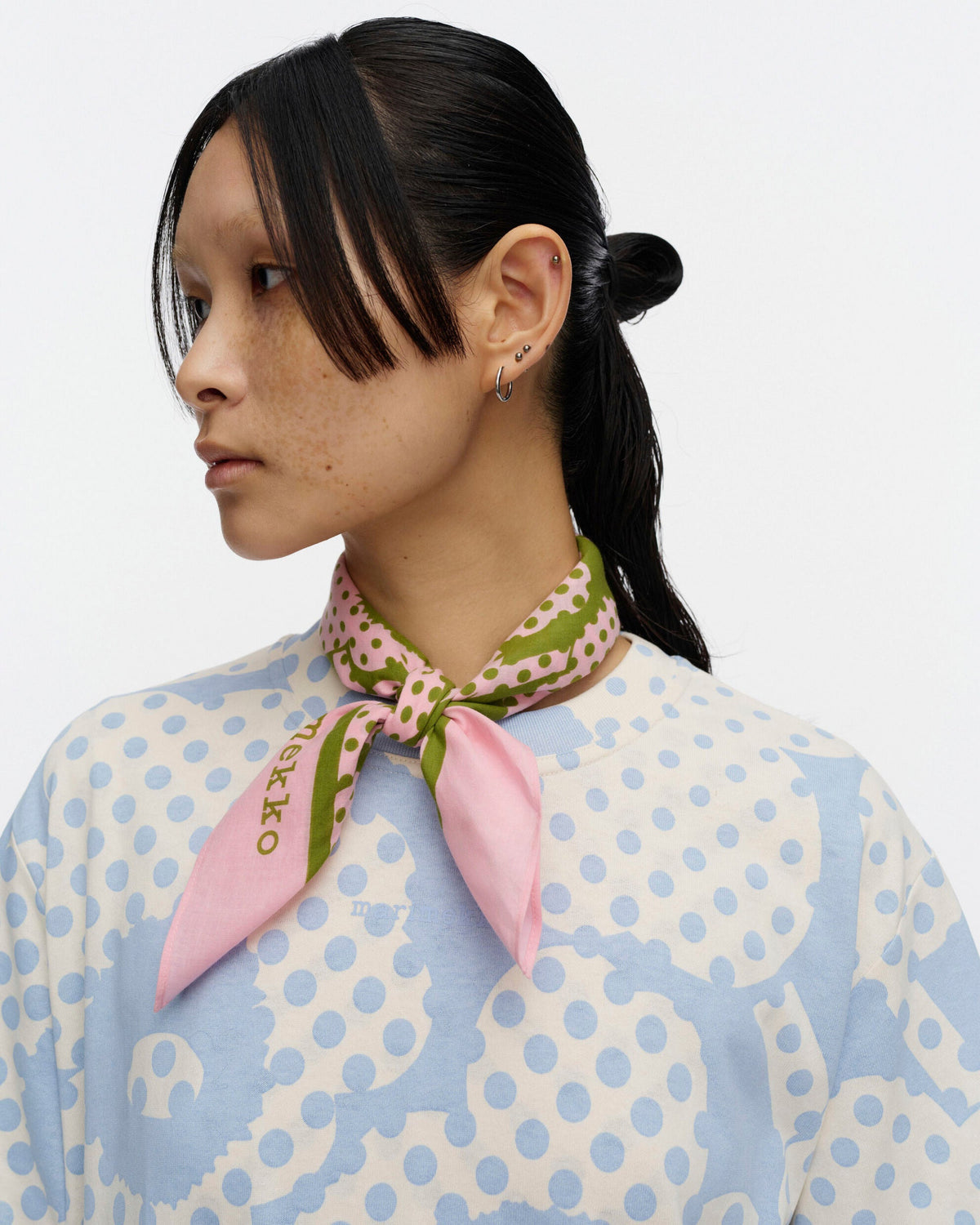Astrilli Unikko Scarf