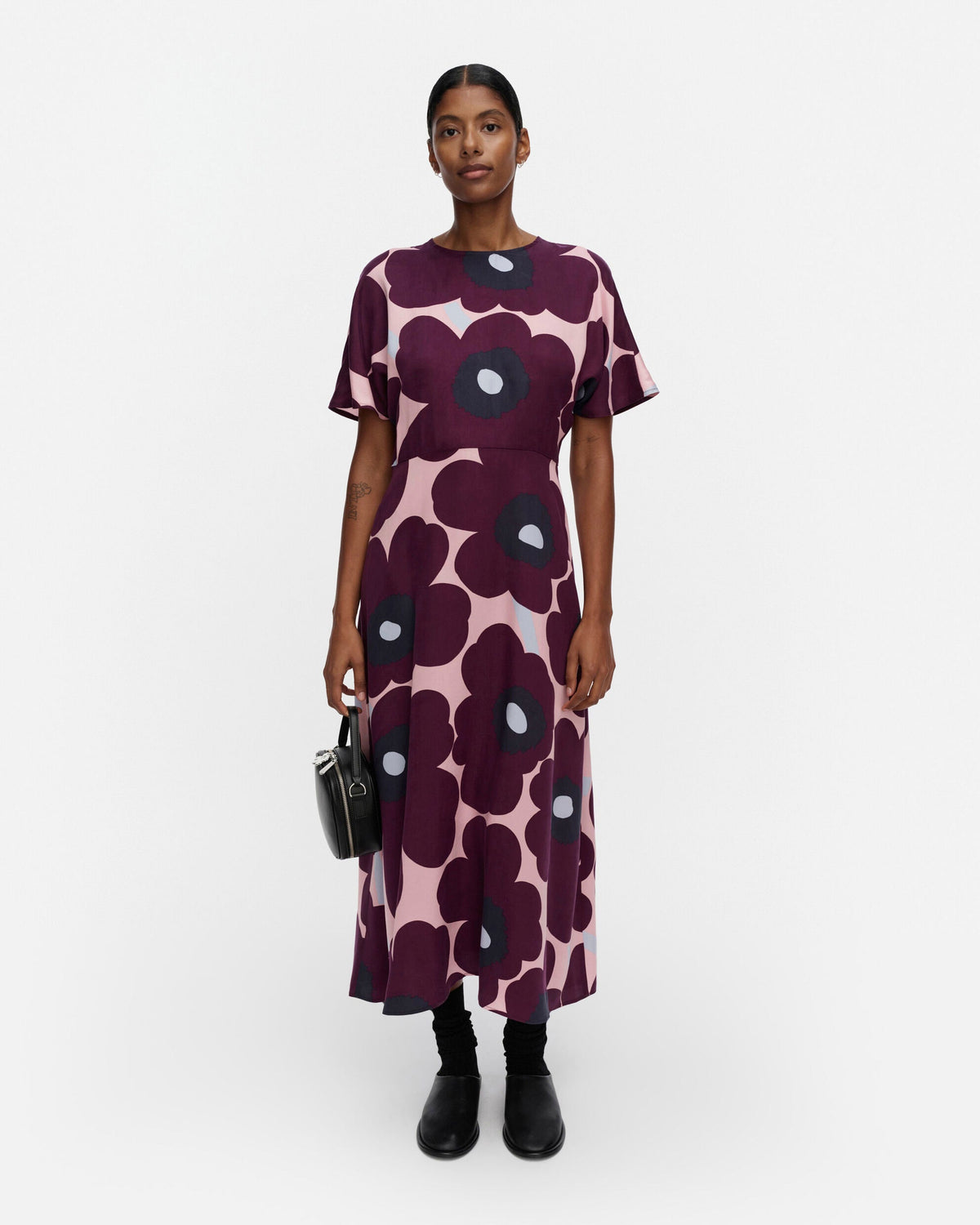 Heleä Unikko Dress