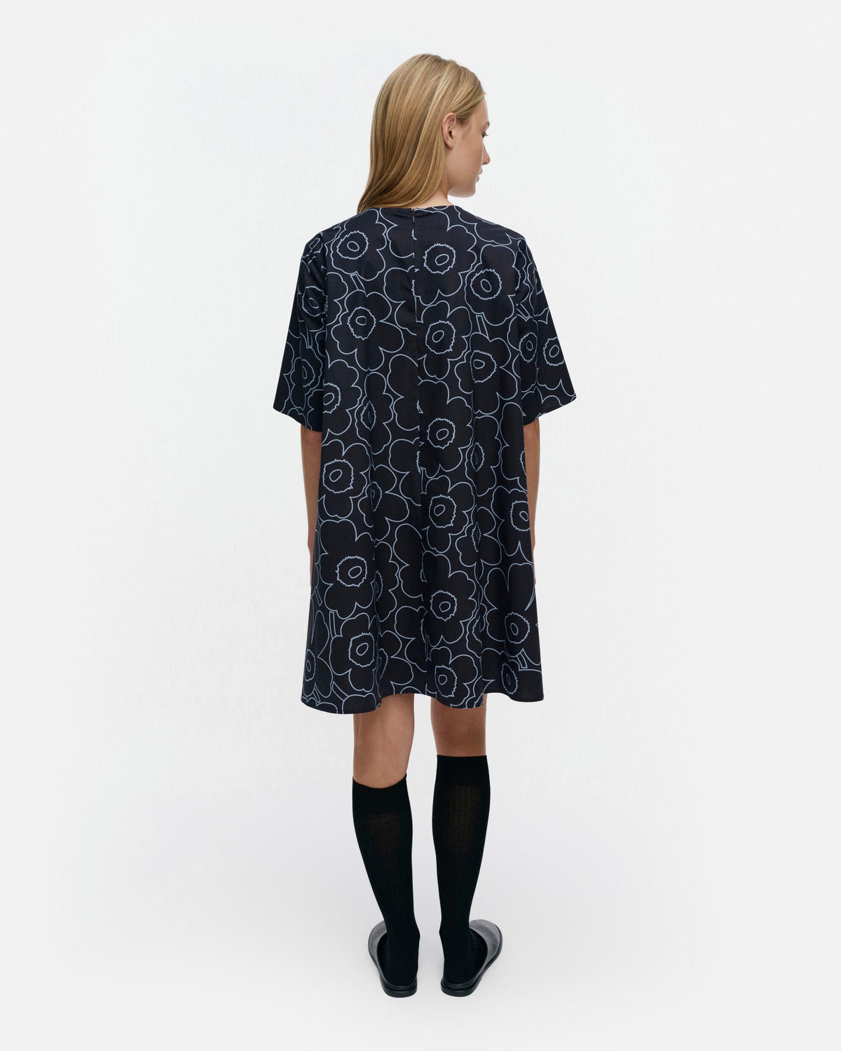 Kukkiva Piirto Unikko Dress