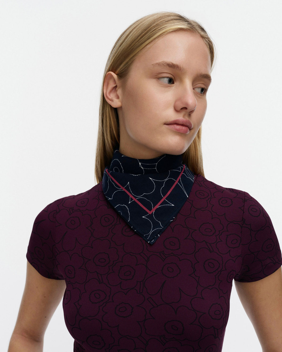 Pesofati Piirto Unikko Scarf