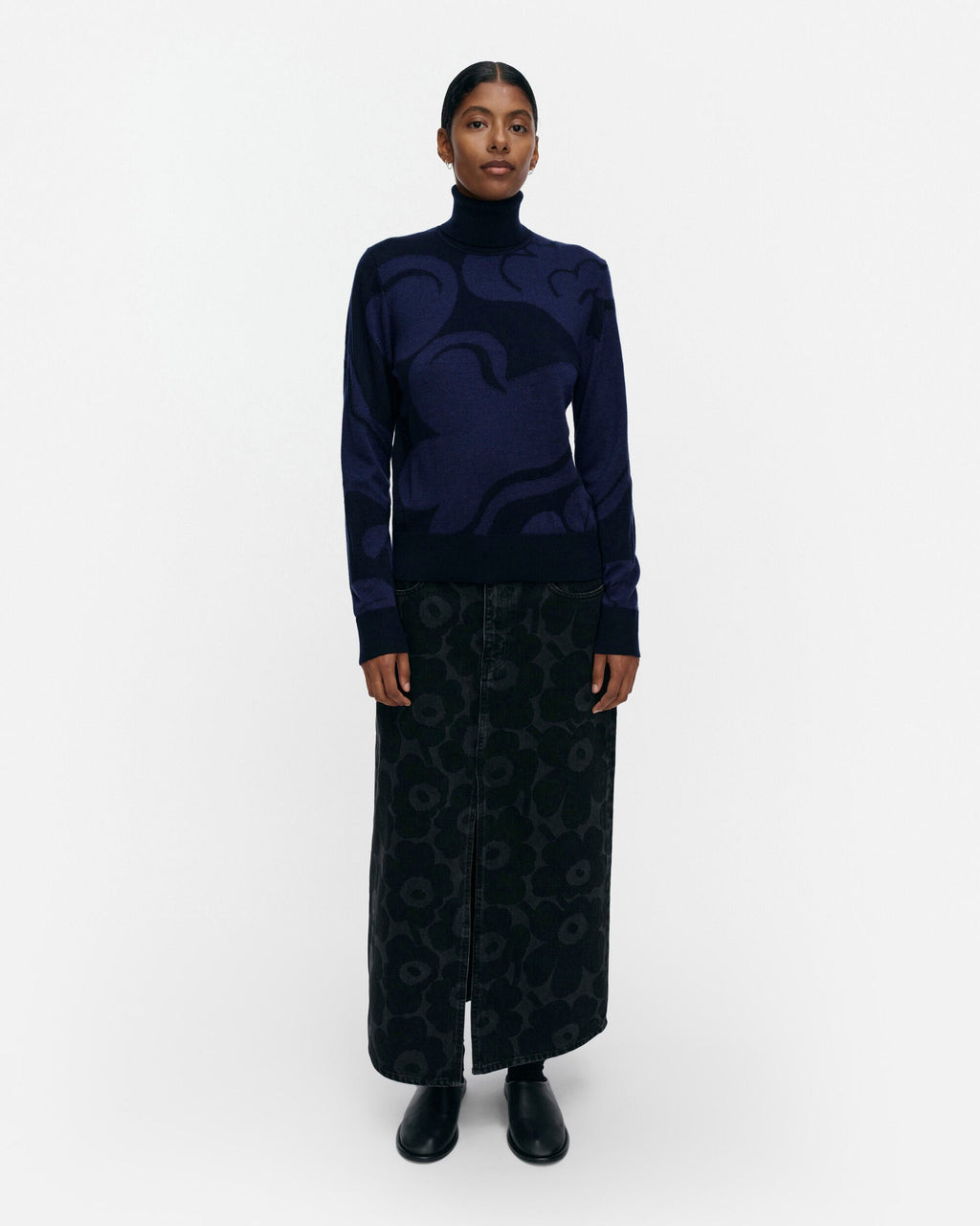 Sopimus Kukasta Kukkaan Knitted pullover