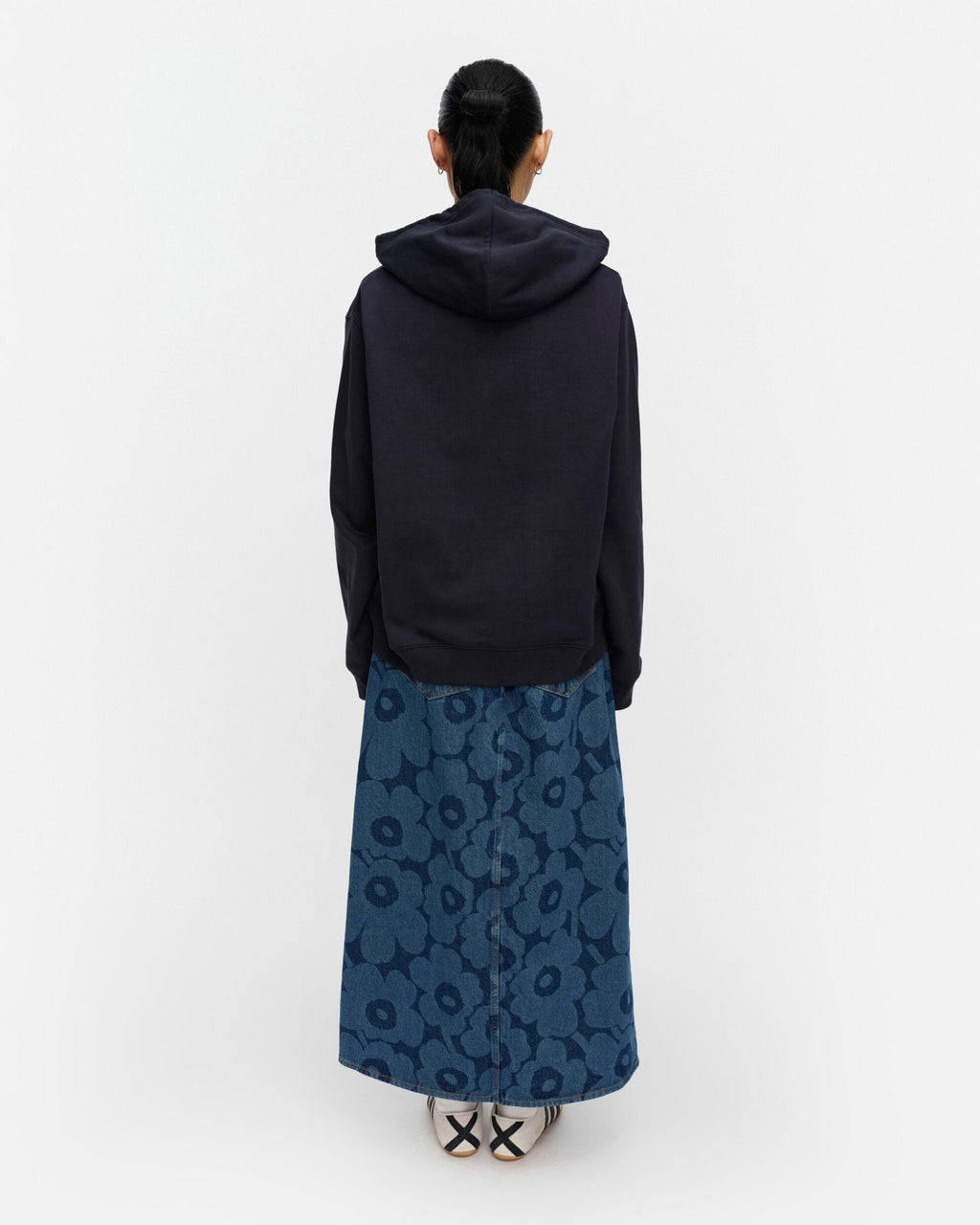 Skripti Logo Placement Kioski hoodie