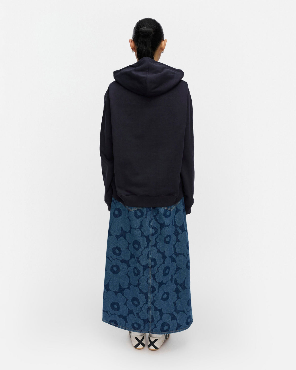 Skripti Logo Placement Kioski hoodie