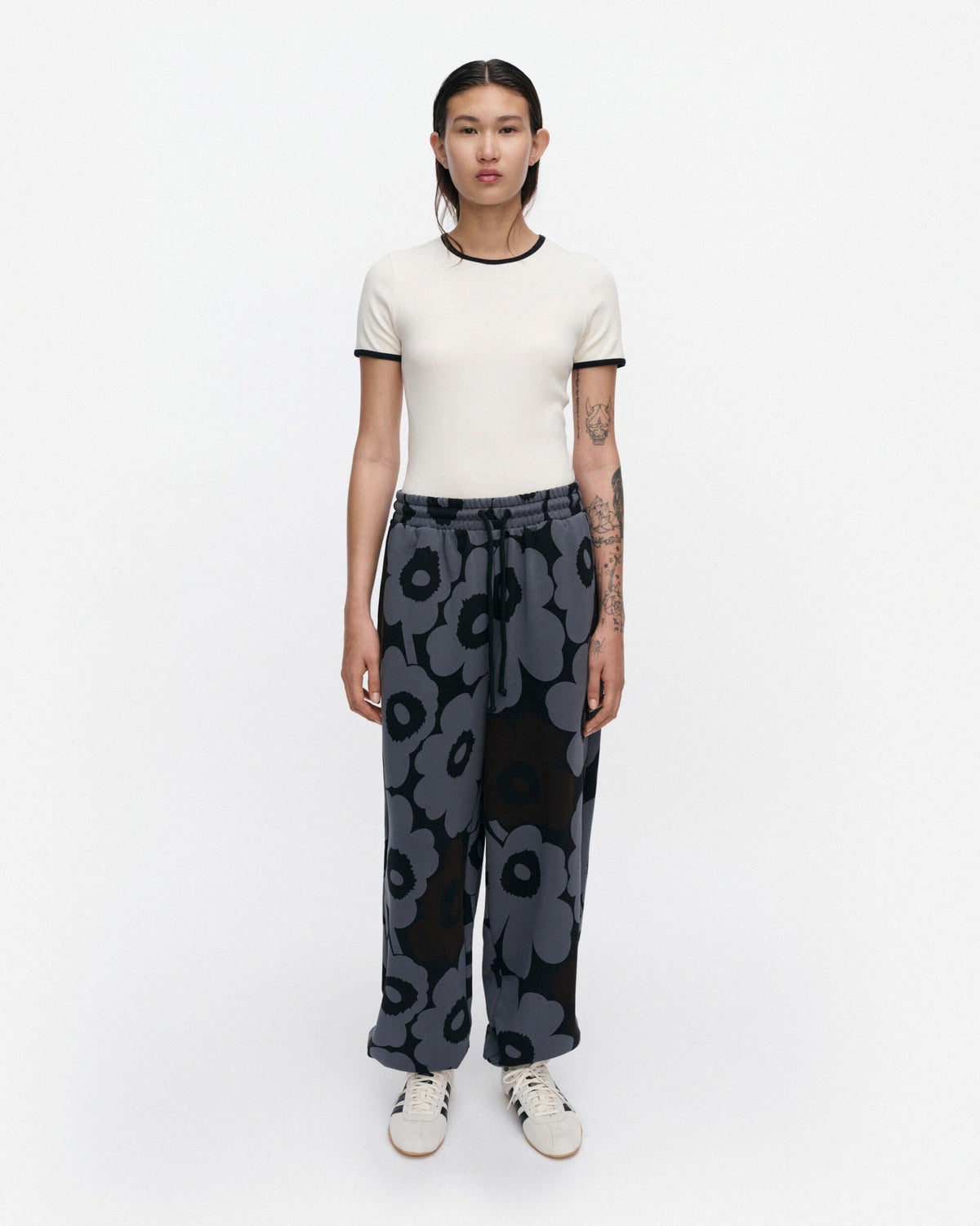 Joggerit Pieni Unikko Kioski sweatpants