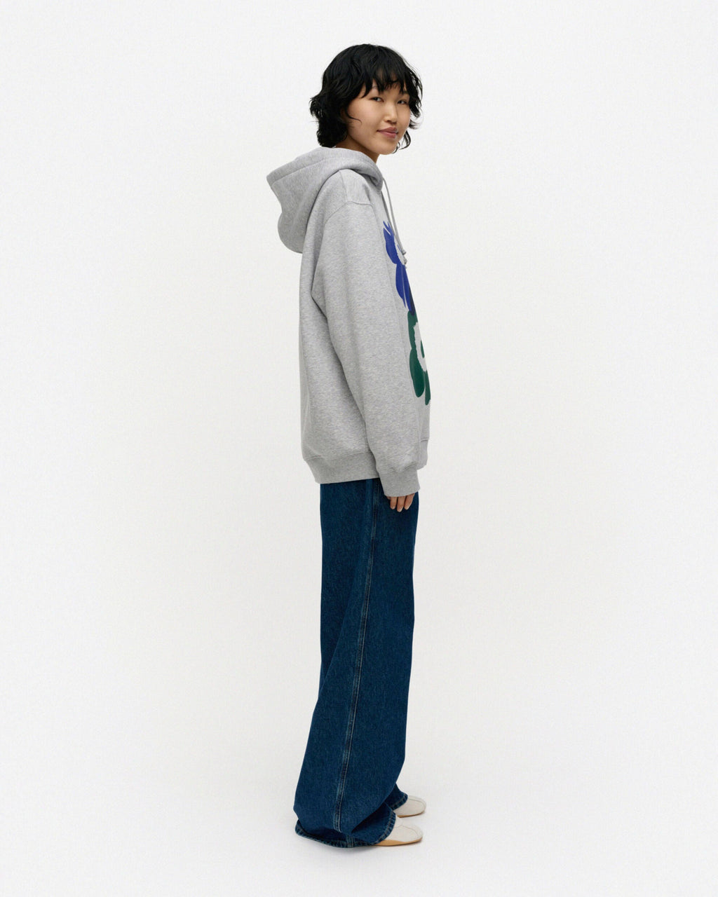 Teesi Unikko placement Kioski hoodie