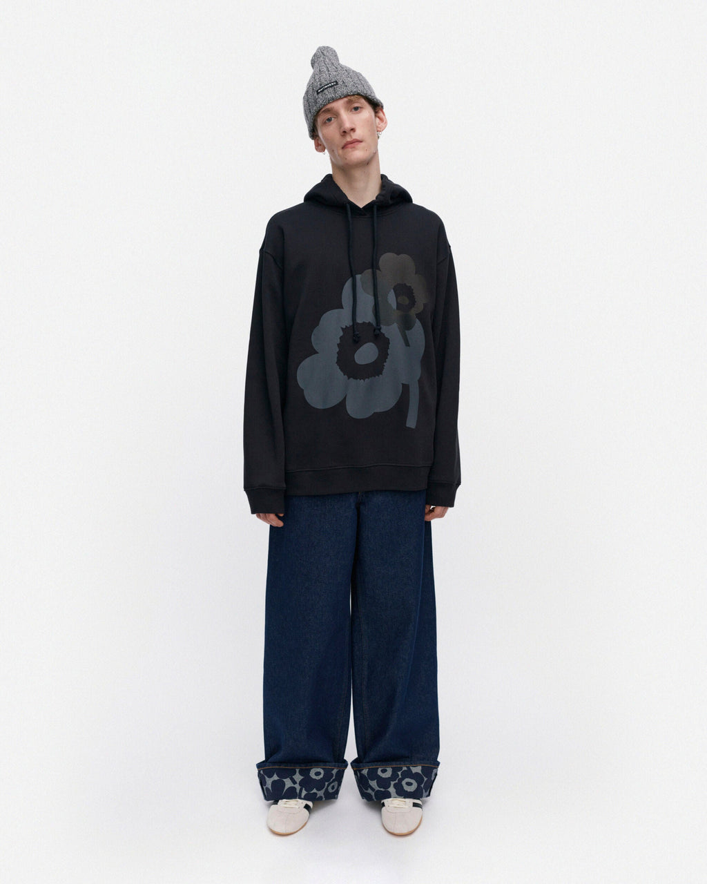 Teesi Unikko Placement Kioski hoodie