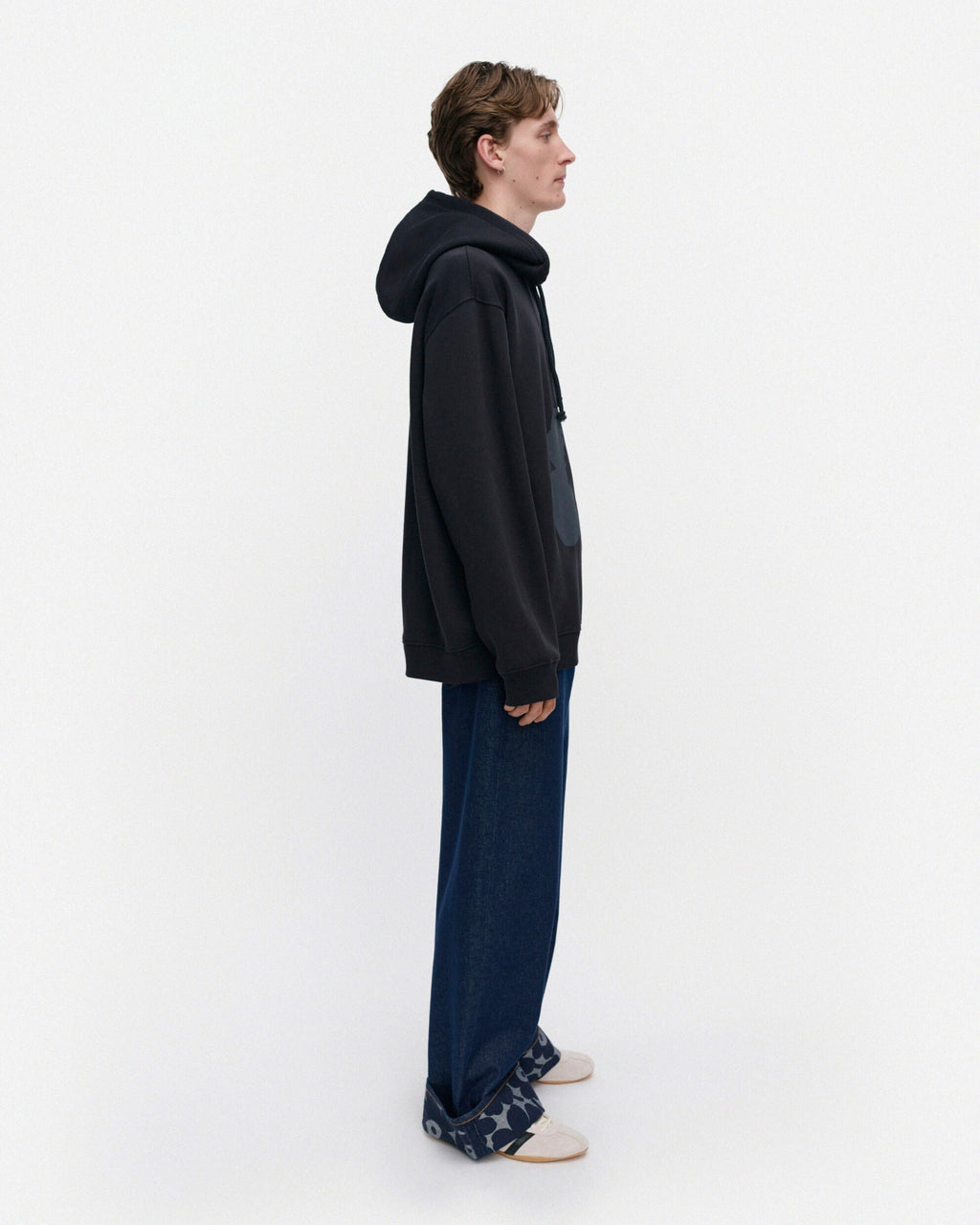 Teesi Unikko Placement Kioski hoodie
